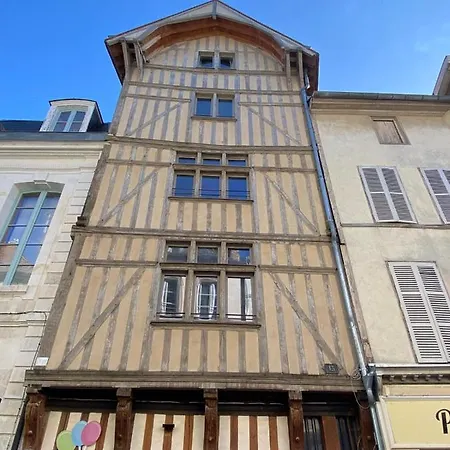 Le Clochers Apartamento Troyes