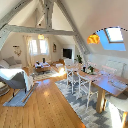 Le Clochers Apartment